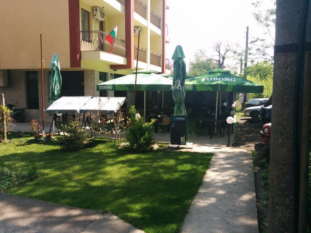Central Park Family Hotel Kavarna Luaran gambar
