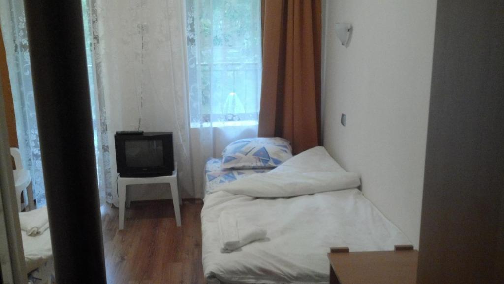 Central Park Family Hotel Kavarna Bilik gambar